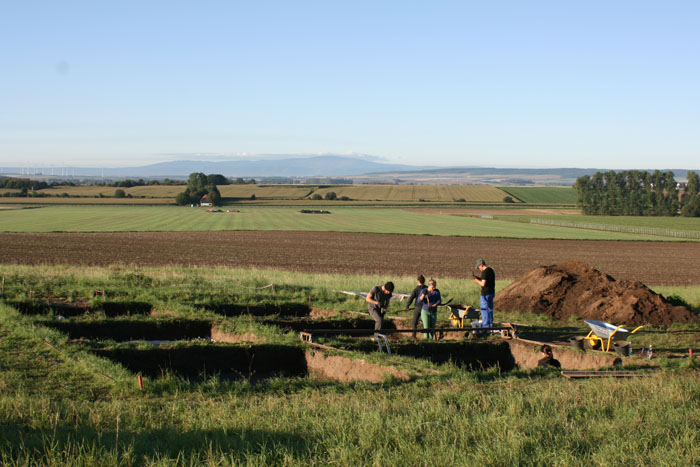 Archeologinė ekspedicija Vokietijoje: Hünenburg piliakalnis